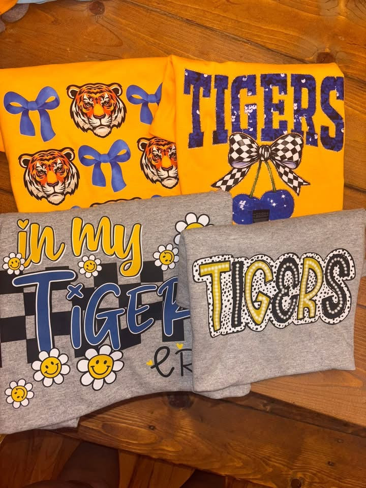 Small Bundle spirit tees
